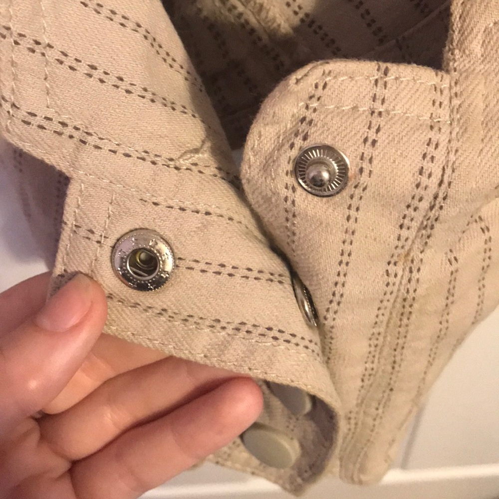 Vest - Picture 3 of 7